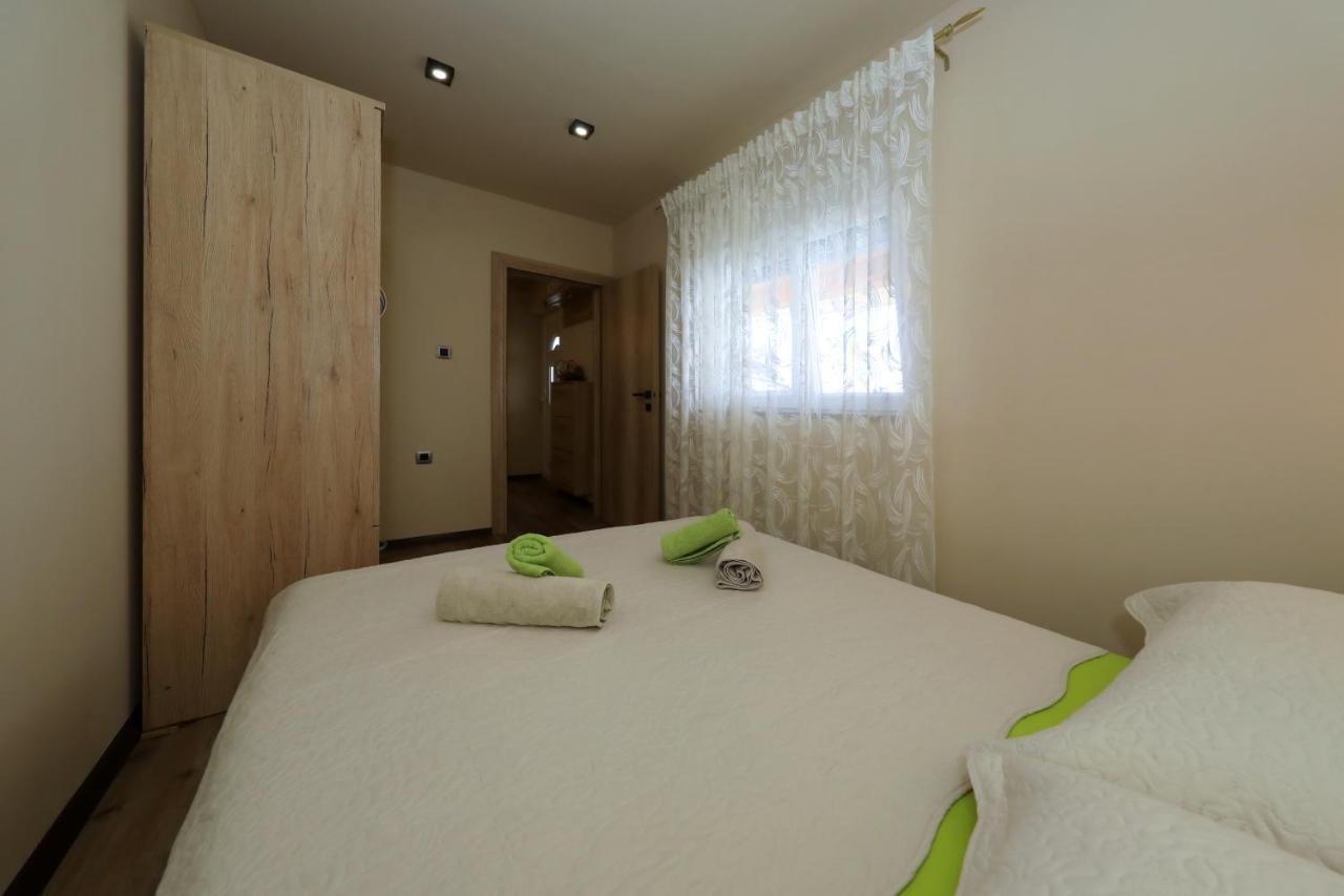 Apartman Zara Buitenkant foto