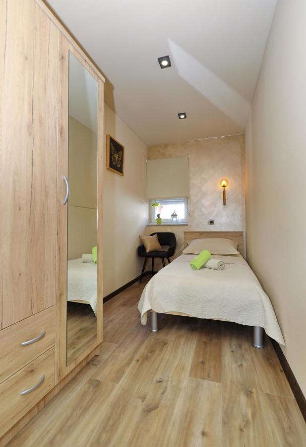 Apartman Zara Buitenkant foto